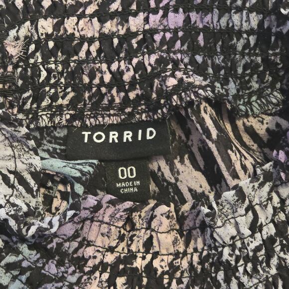 Torrid mock neck houndstooth chiffon top 00 - Picture 5 of 6